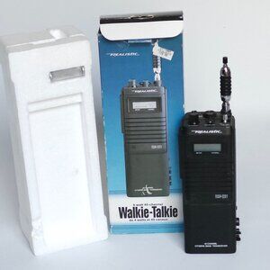 REALISTIC Walkie Talkie TRC-221 40 Channel Citizens Band Tranceiver BNIP